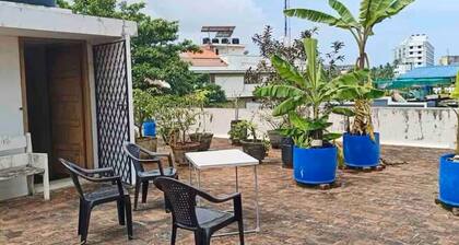 Spacious 3BHK AC Apartment, BedroomHallDiningKitchen, in the Heart of Trivandrum