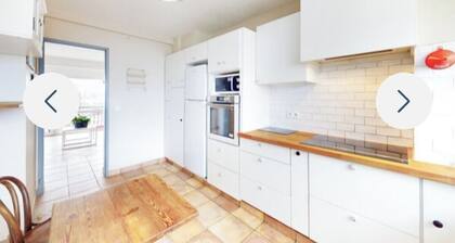 Appart 4-6 pers 2 chambres grand salon plein sud, résidence calme proche gare