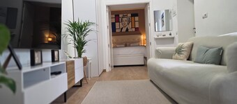 Charming 2-bedroom apartment with WiFi, AC in tranquil Alcalá de los Gazules