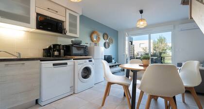 Apartment in Serignan With Shared Pool