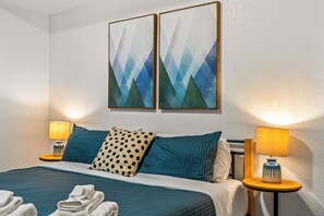 4 Schlafzimmer, Bügeleisen/Bügelbrett, Reisekinderbett, WLAN