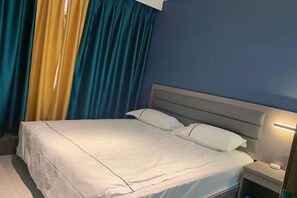 Room - Shilong Express Hotel (Korla)