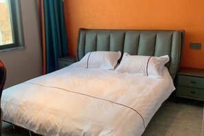 Room - Shilong Express Hotel (Korla)