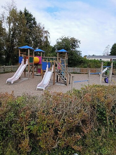 MOBILE HOME RENTAL IN CAMPSITE 4****