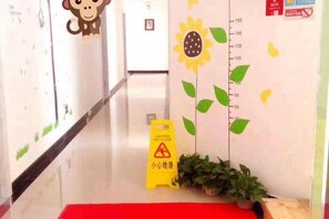 Ảnh chưa phân loại, 2 trong số 12 ảnh, nút