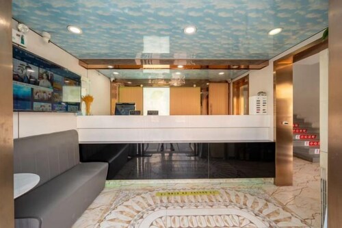 Mini Season Hotel (Shanghai Capitalong Dreams Yuanzhuang Park)