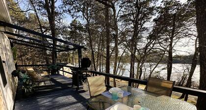 Pondside/Kayak/Firepit/Dog Friendly~Willow Haven