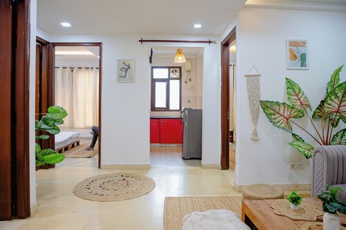3BHK Bohemian Gem - Chhatarpur