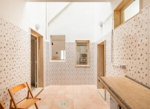 House, 2 Bedrooms, Smoking, Terrace | Interior