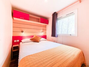 Bungalow - Bungalow in L'escala Near Cala Montgo Beach (L'Escala)