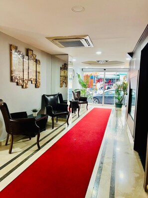 Interior - Lal Hotel (Istanbul)