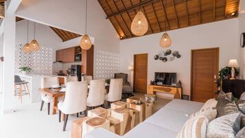Classic Villa, 3 Bedrooms, Private Pool | Living room