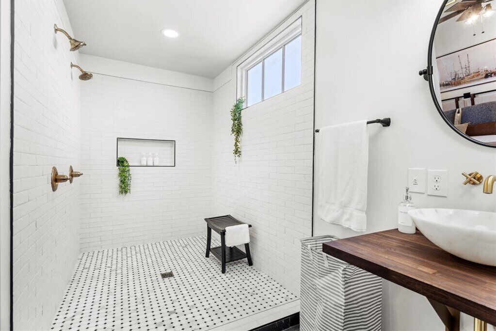 Hair dryer, towels