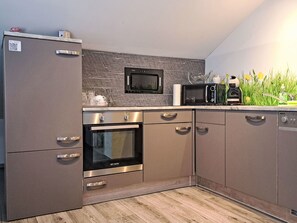 ميكروويف، فرن، غسالة أطباق