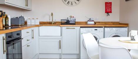 Microwave, oven