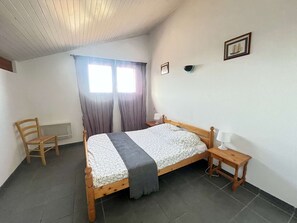 4 bedrooms, free WiFi