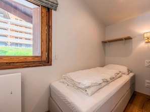 4 bedrooms, free WiFi
