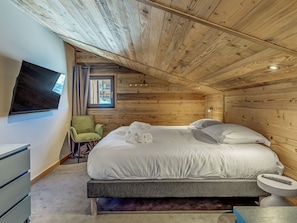 7 bedrooms, free WiFi