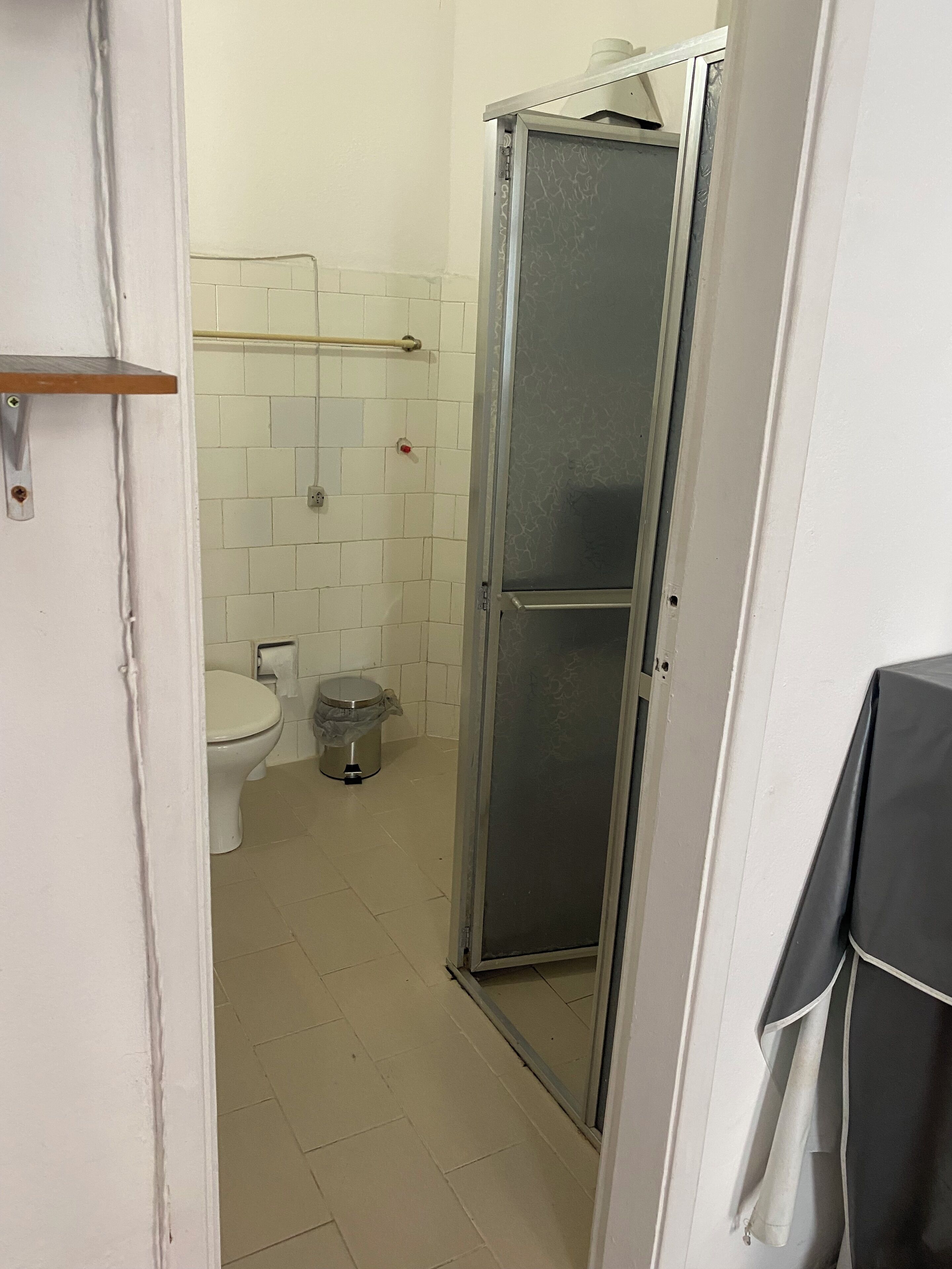 Towels, toilet paper