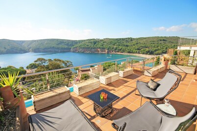Luxury Villa With Amazing sea View