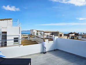 Apartment | Balcony - Apartment in L'escala Near Las Barcas Beach (L'Escala)