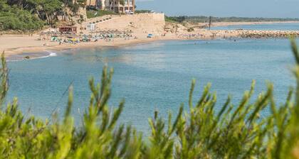 Bungalow by Riells Beach, Costa Brava