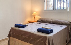 4 多间卧室、免费 WiFi、床单