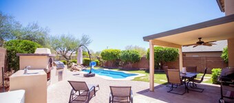 Full family friendly house w/ private heated pool and pizza oven!