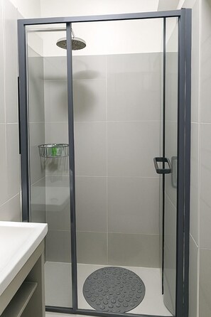 Deluxe-Apartment, Stadtblick | Badezimmer