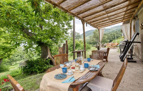 Cozy home in Stribugliano