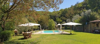 Pet friendly home in Bagnoro (AR)