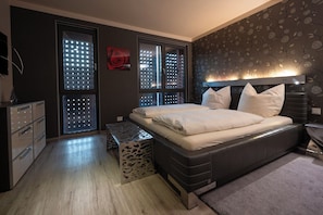 1 bedroom, desk, iron/ironing board, travel cot - Stietz-Villa "Zur Hubbrücke" (Plau am See)