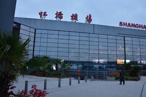 Exterior - HanTing Hotel (Shanghai National Exhibition Center Jizhai Road) (Shanghai)