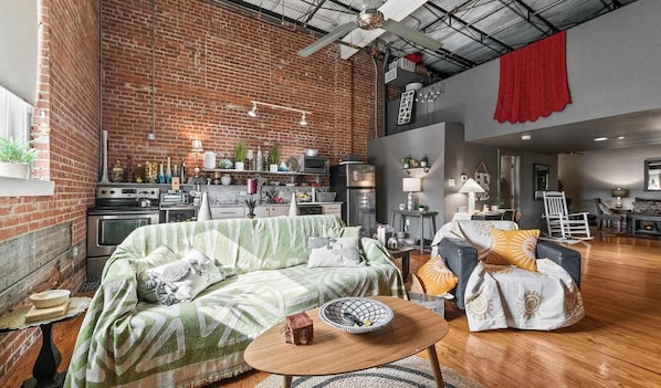 Télévision, espaces bureaux