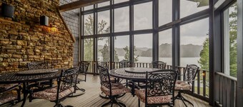 Paradise Point on Norris Lake