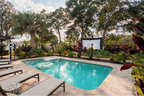 Pool - Luxury Retreat, Pool + Hot Tub, Game + Trampoline (Largo)