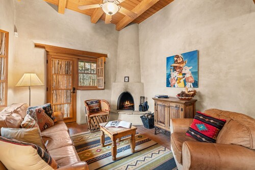New Listing! Great Rates! | Minutes from Santa Fe Plaza | Cozy Bungalow