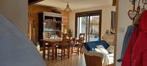 Charming, quiet, ecologically renovated town house with small garden 