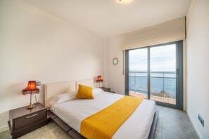 Apartment | 3 bedrooms, iron/ironing board - Apartment in L'escala With Beachfront Views (L'Escala)