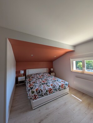 3 bedrooms, travel crib, internet, bed sheets - Country cottage with private SPA (Saint-Sauvant)