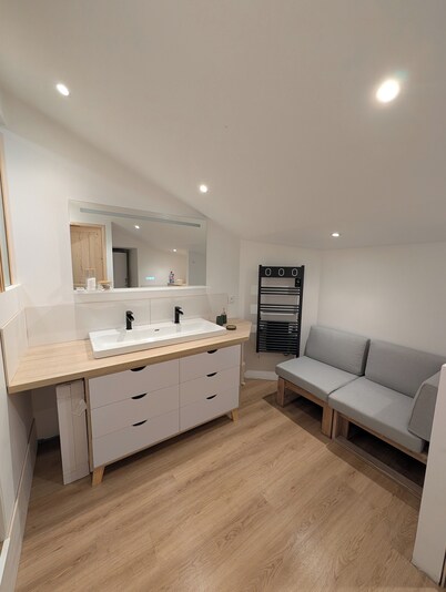 Country cottage with private SPA