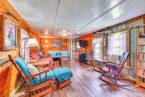 House (1 Bedroom) | Interior