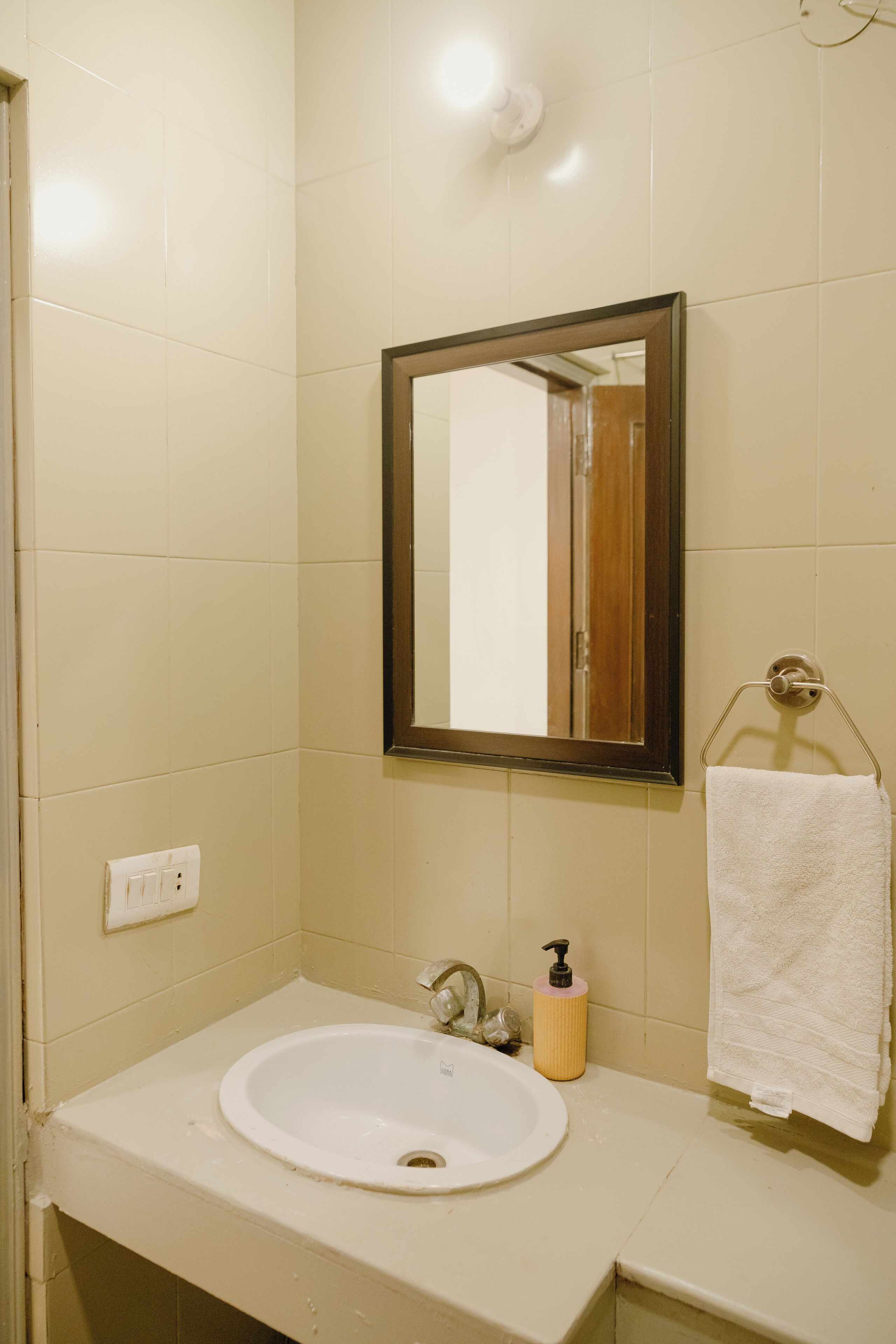 Bidet, towels, toilet paper