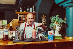 Bar (en la propiedad)