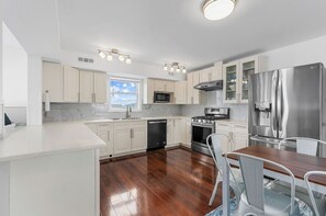 Dining tables - 3 min to Ocean  4 BR & 4Bth, 3 Car Prkn, 2 Deck w/AC + 8 beach badges. (Seaside Heights)