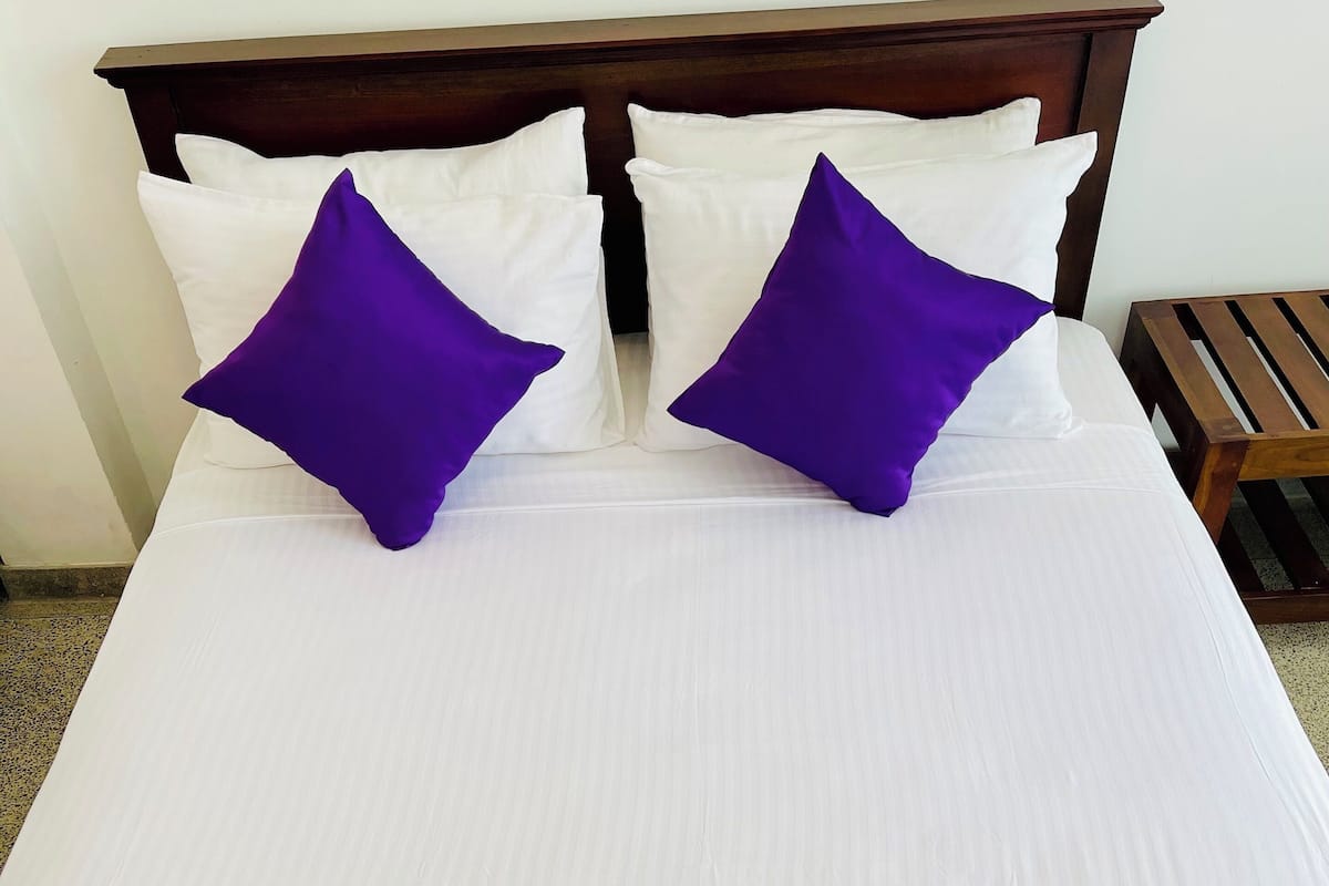 Standard Double Room | Premium bedding, desk, soundproofing, bed sheets
