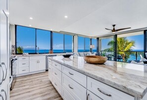 Condo, 2 Bedrooms | Interior