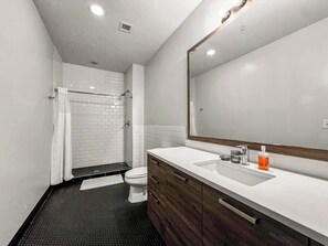 Douche, séchoir à cheveux