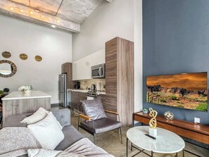 Fernseher, Arbeitsbereiche