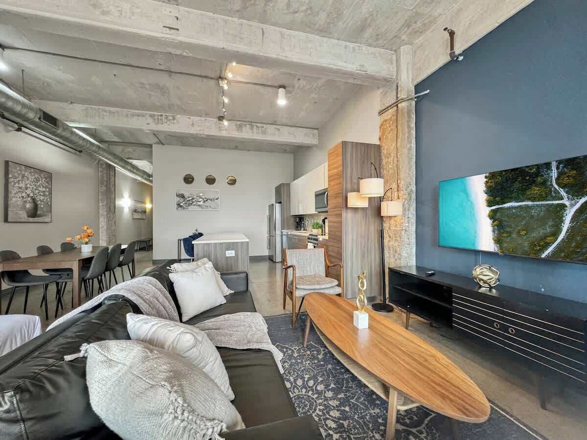 Televisio, työhuone